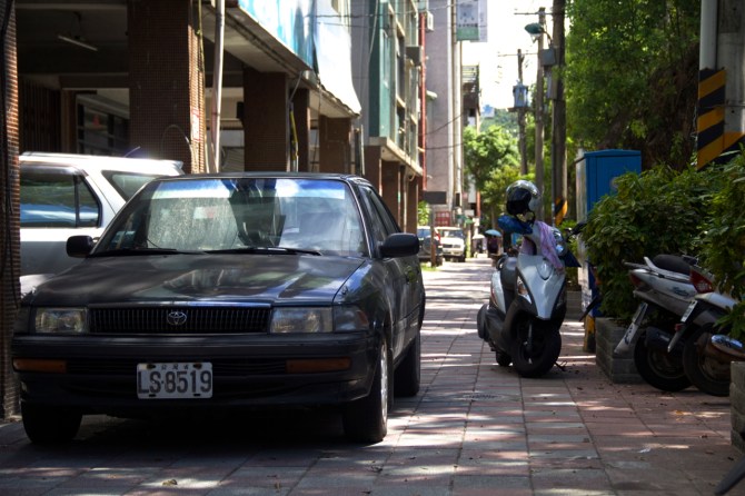 Welcome to the sidewalk...